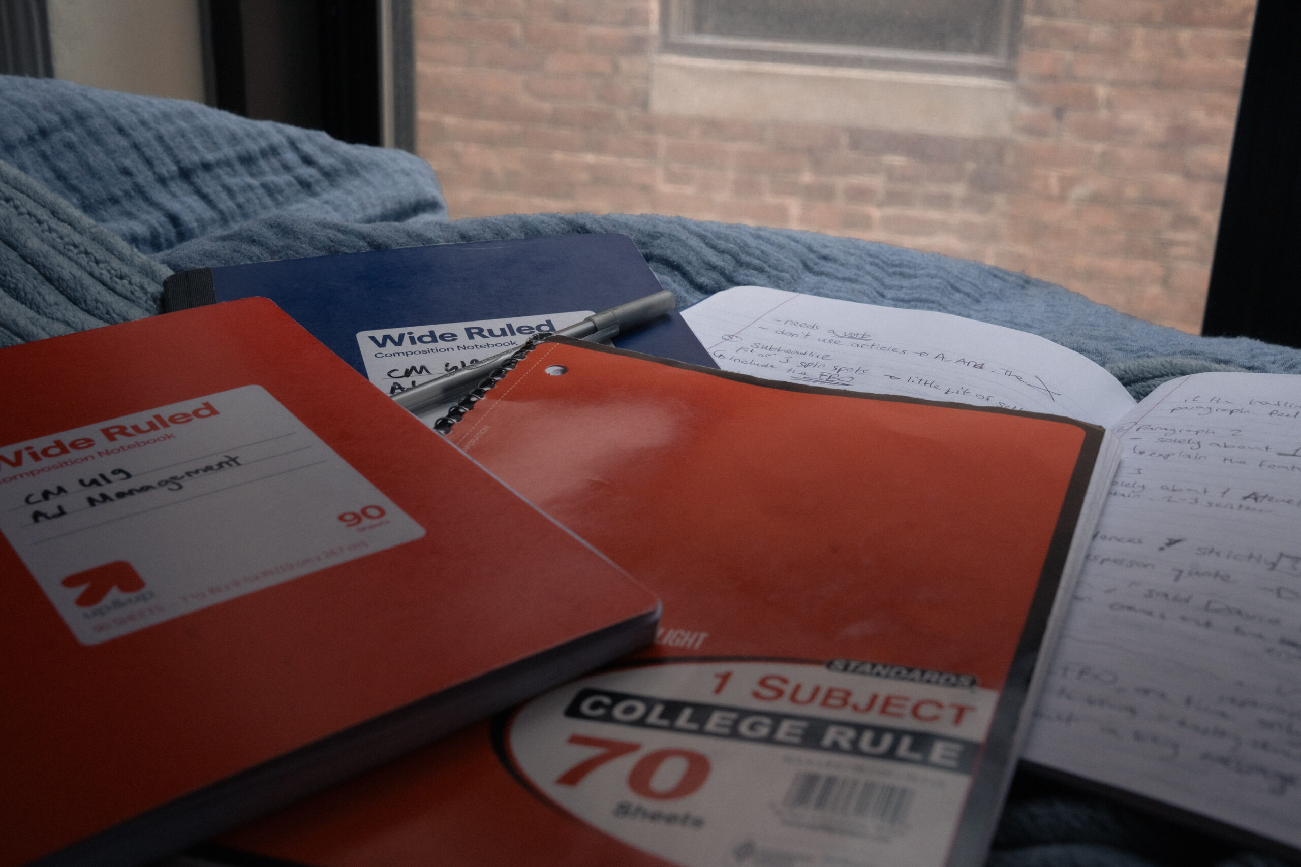 Old-Fashioned Note-Taking Is Back: Why COM Professors Prefer Pens Over Laptops